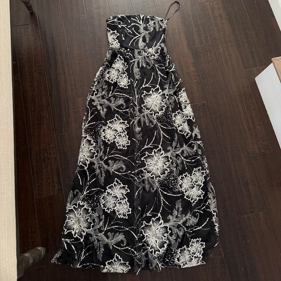 Lulus Tisdale Black And Silver Embroidered Strapless Maxi Dress - Size XS NWT - Picture 3 of 4